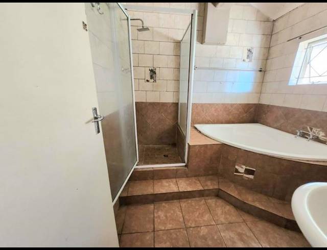 3 BEDROOM PROPERTY TO RENT IN PRETORIA GARDENS